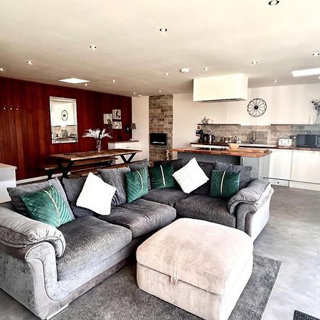Clover Cottage Beeley Eksteriør bilde
