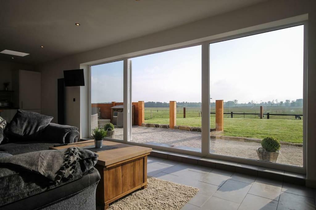 Clover Cottage Beeley Eksteriør bilde