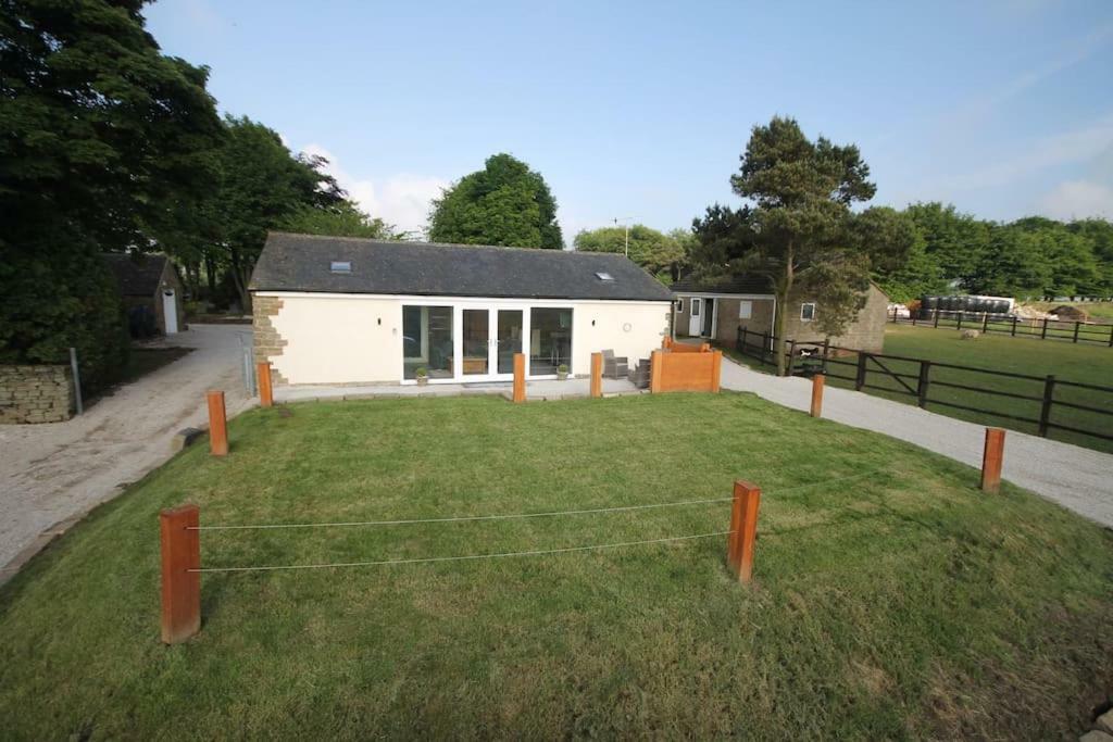 Clover Cottage Beeley Eksteriør bilde